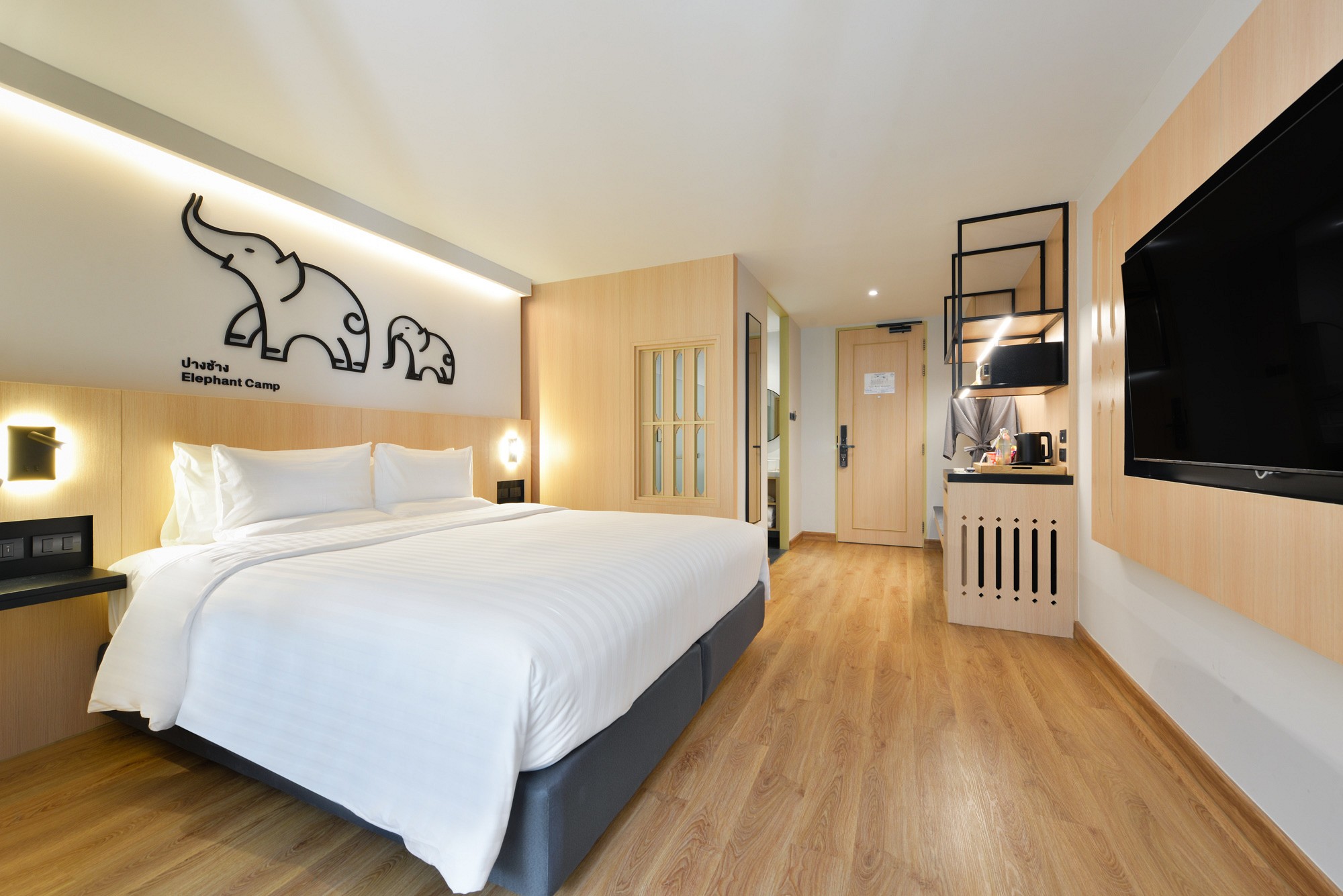 Superior King Bed Garden View with Balcony